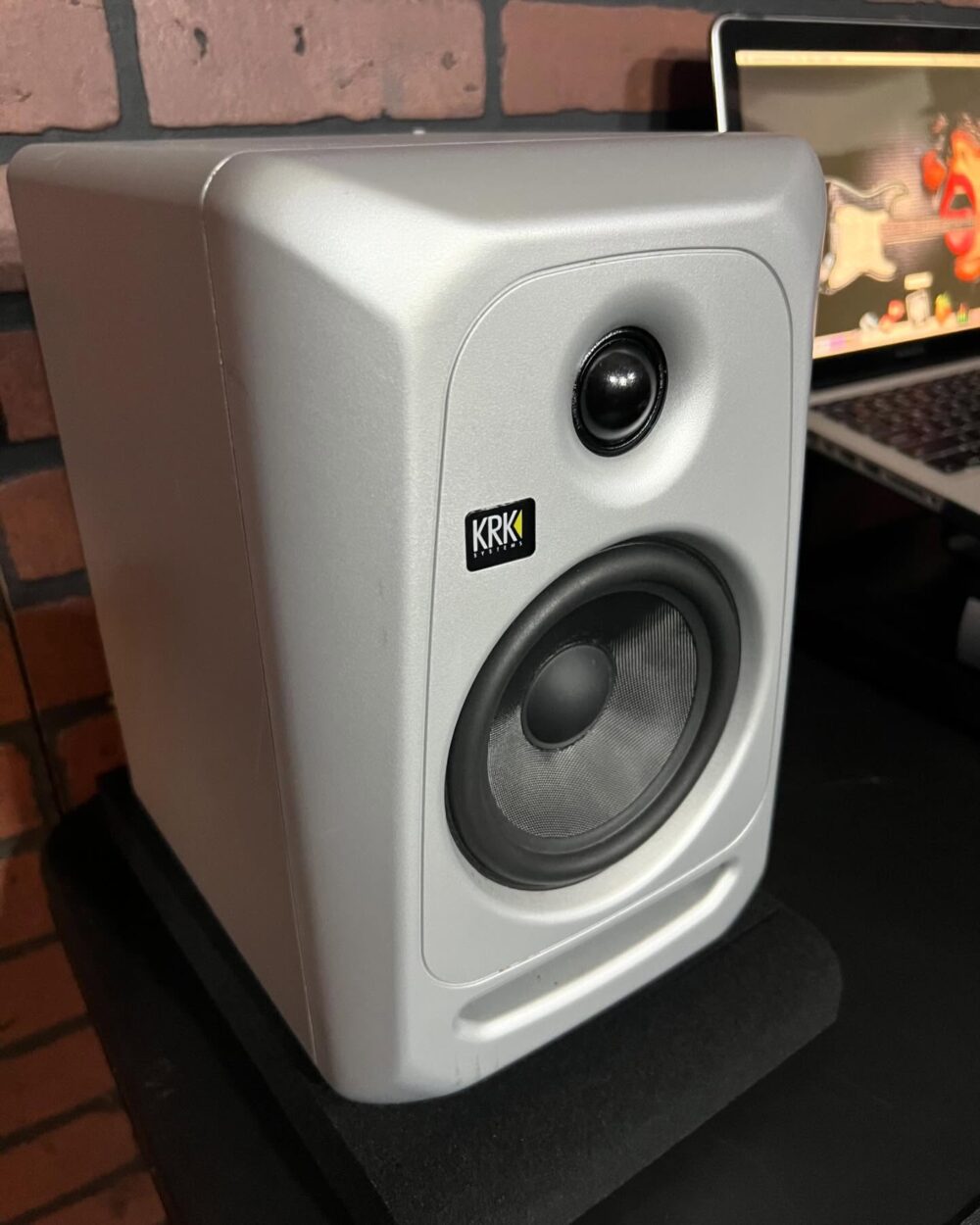 Buy Prism Shift Home Studio Setup - 13” MacBook Pro Core i5 2.5GHz 500GB SSD 16GB 2012 Model at Apple Mac Man