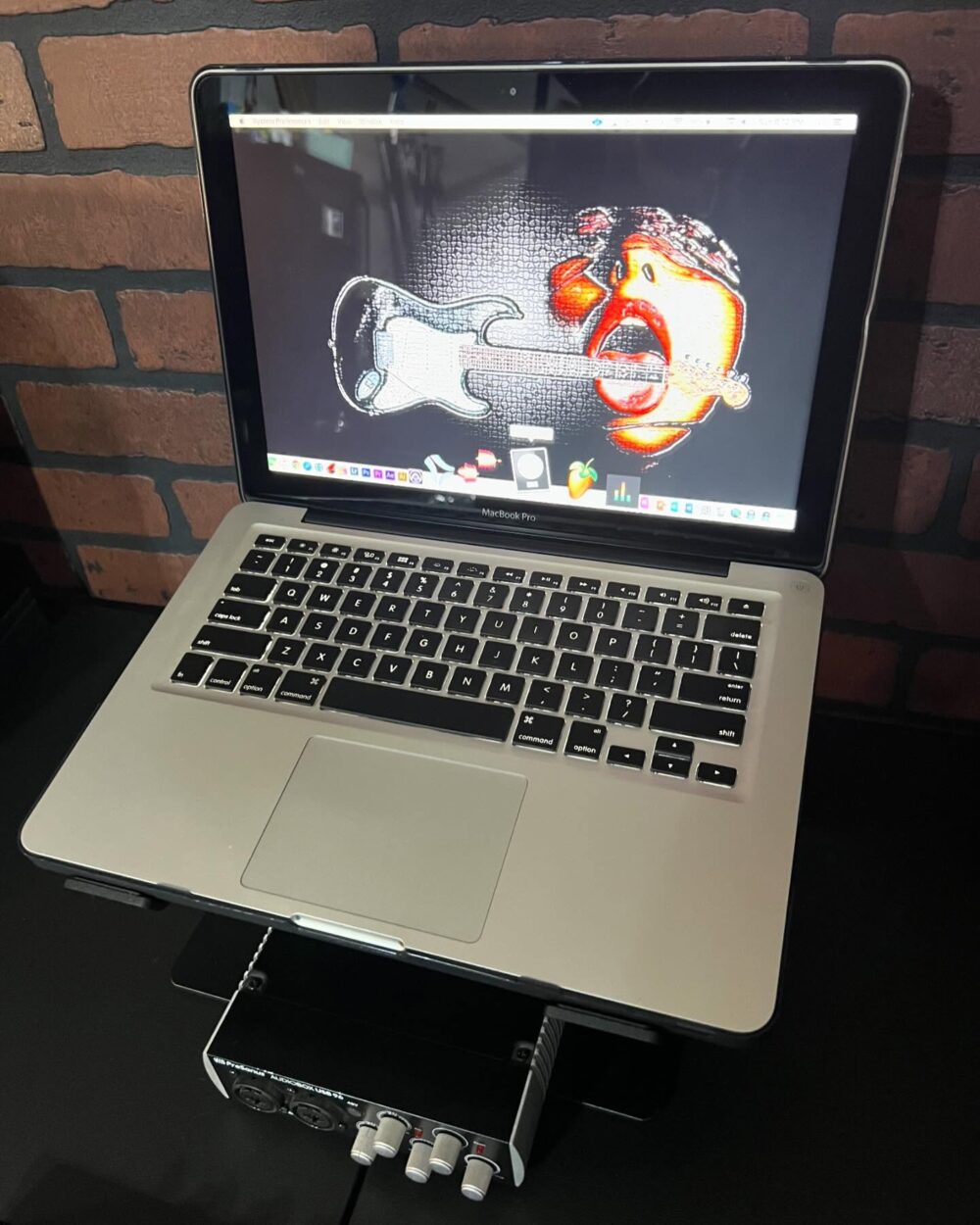 Buy Prism Shift Home Studio Setup - 13” MacBook Pro Core i5 2.5GHz 500GB SSD 16GB 2012 Model at Apple Mac Man - Shop Now