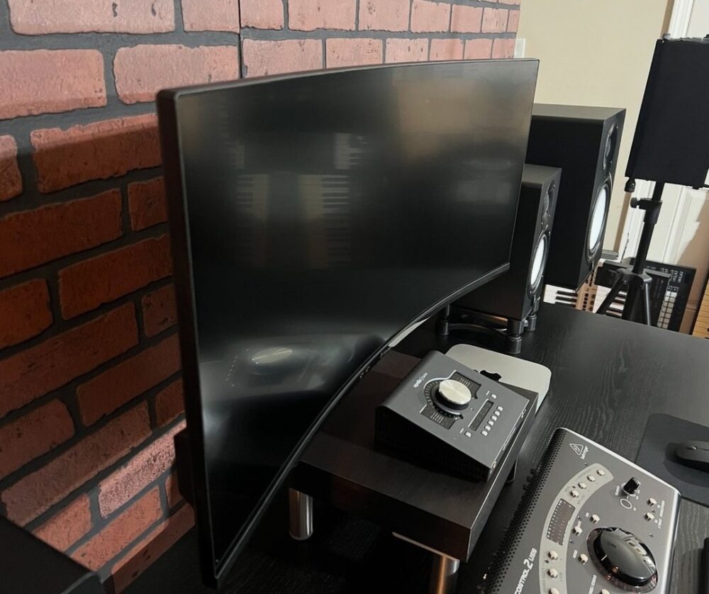 Black Home Studio Setup - Mac Mini Core i5 2.8GHz 16GB Ram 1TB SSD Behringer Speaker Controller, Neumann TLM103 Mic, 2 AKG Pro Headphone