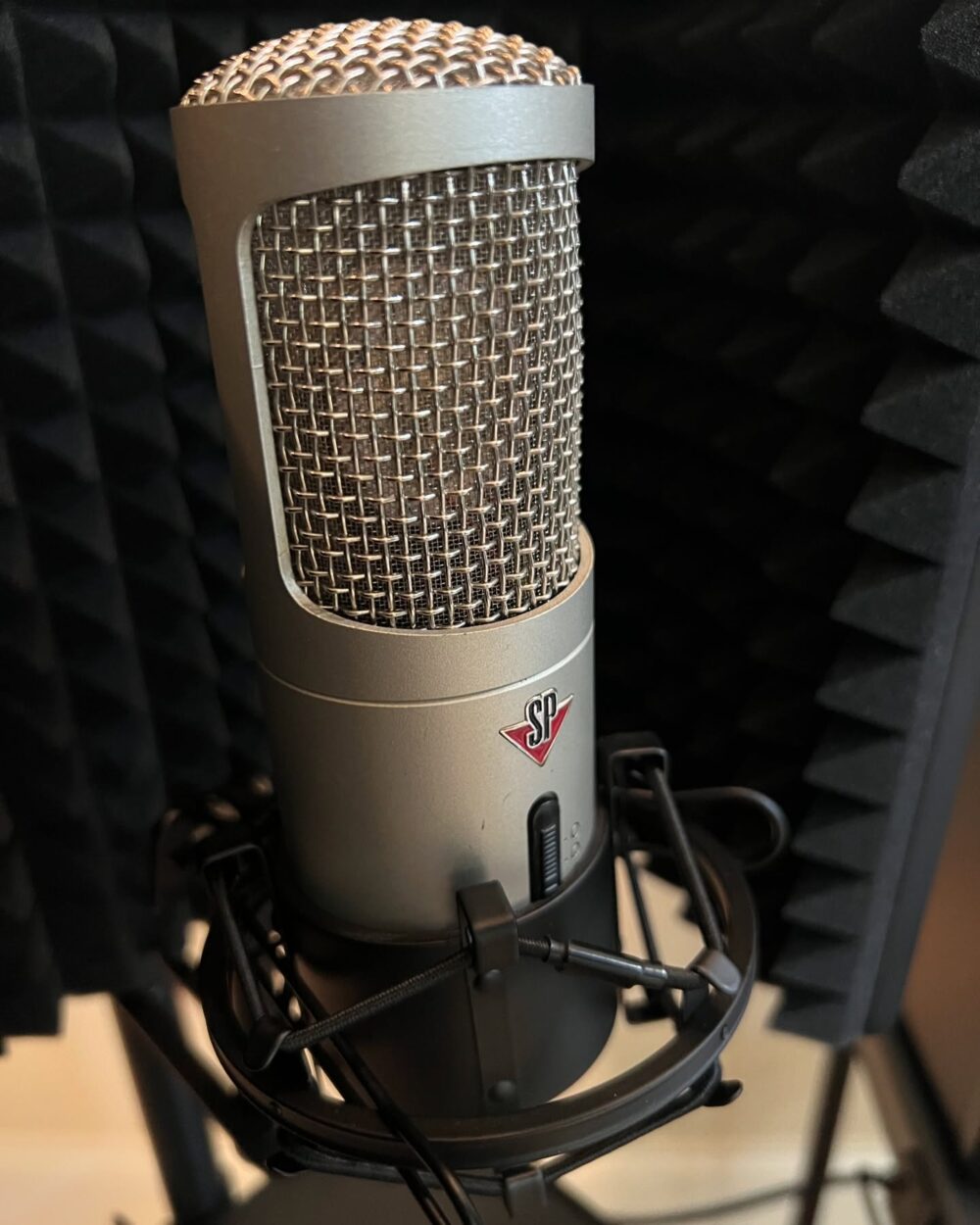 Buy Pixel Pulse Home Studio Setup - Mac Mini Core i5 2.8GHz 512GB SSD 16GB M-Audio Interface Akai Midi Drum pad 8” M-Audio Monitors Studio Projects B3 Mic From Apple Mac Man
