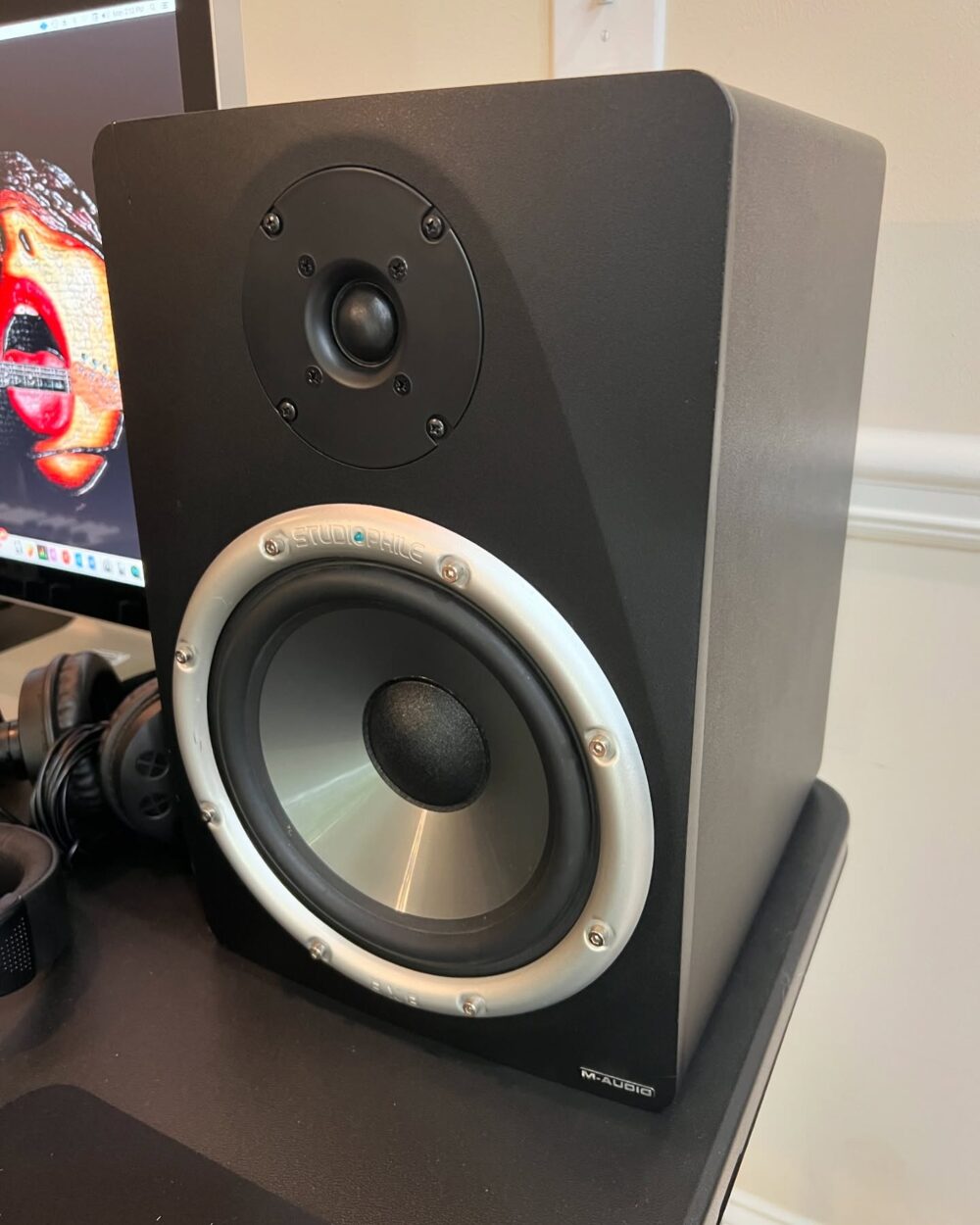 Black Home Studio Setup - Mac Mini Core i5 2.8GHz 16GB Ram 1TB SSD Behringer Speaker Controller, Neumann TLM103 Mic, 2 AKG Pro Headphone