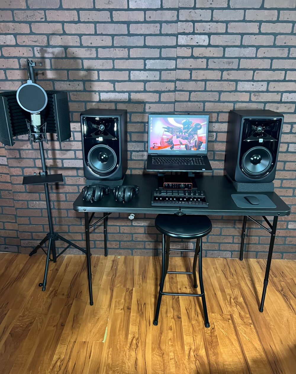 Studio-Ready Workstation Bundle – Dell Precision + Audio Gear Classic Studio Setup - 17” DELL PRECISION 7730 FHD 1TB SSD 16GB Core i7 2.20GHz Scarlett 2i2 Interface AKG Mic 17” DELL PRECISION 7730 FHD 1TB SSD 16GB Core i7 2.20GHz 64-bit Windows 11 Pro Scarlett 2i2 Interface Akai Mini Drum pad 8’’ JBL Monitors 2 Speaker Foam AKG Mic 2 Headphones Laptop stand Mic Stands and Sheild Black table and Chair Wireless mouse Mouse pad All cables