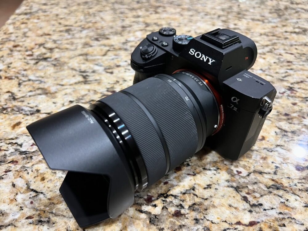 Buy Sony A7 III 24.2MP full frame Digital Mirrorless Camera with FE 28-70mm Lens at Apple Mac Man