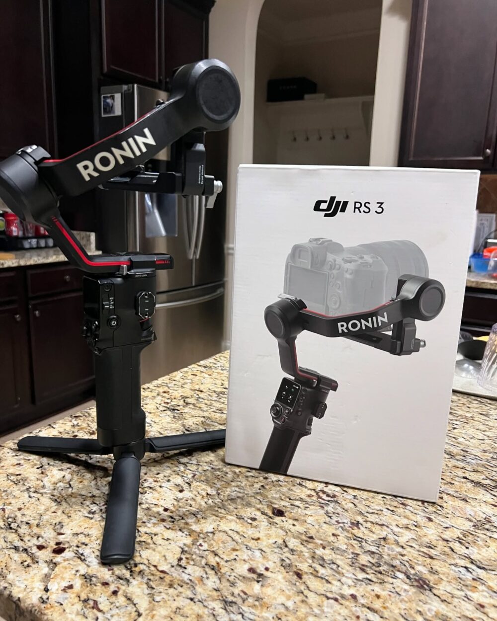 Buy DJI RS 3 3-Axis Gimbal Stabilizer For DSLR Cameras Best Deal at Apple Mac Man