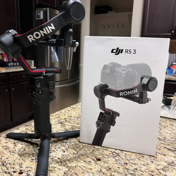Buy DJI RS 3 3-Axis Gimbal Stabilizer For DSLR Cameras Best Deal at Apple Mac Man