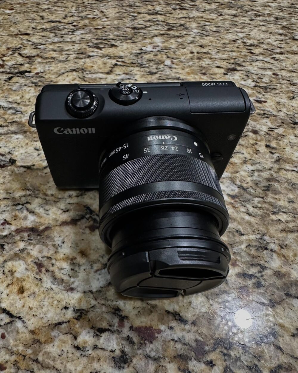 Buy Canon EOS M200 24.1MP Mirrorless Camera with 15-45mm Lens Best Deal at Apple Mac Man