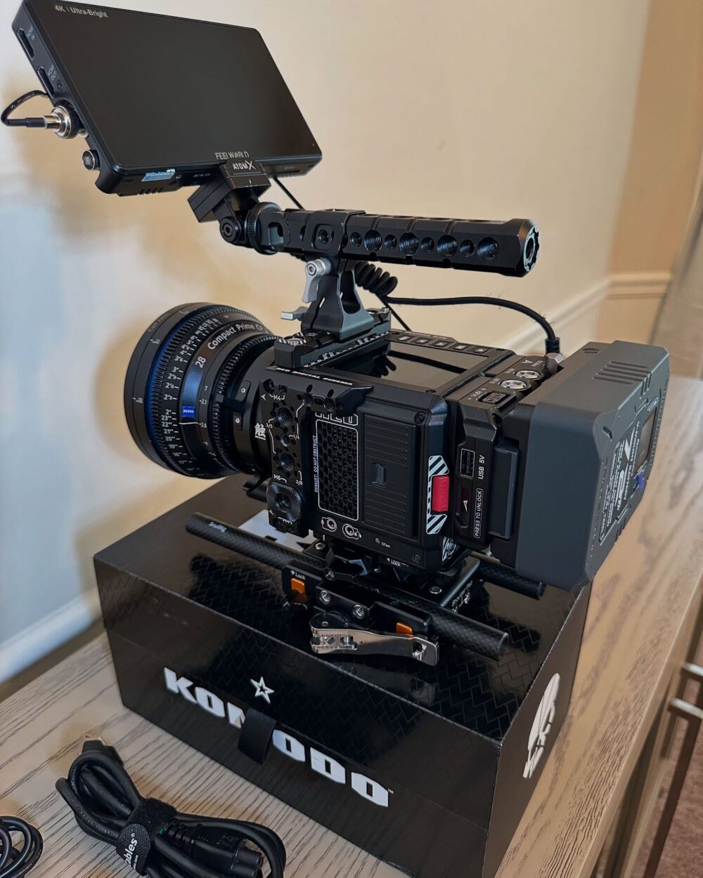 Buy Red Komodo 6K Complete Kit online Best deal | Apple Mac Man